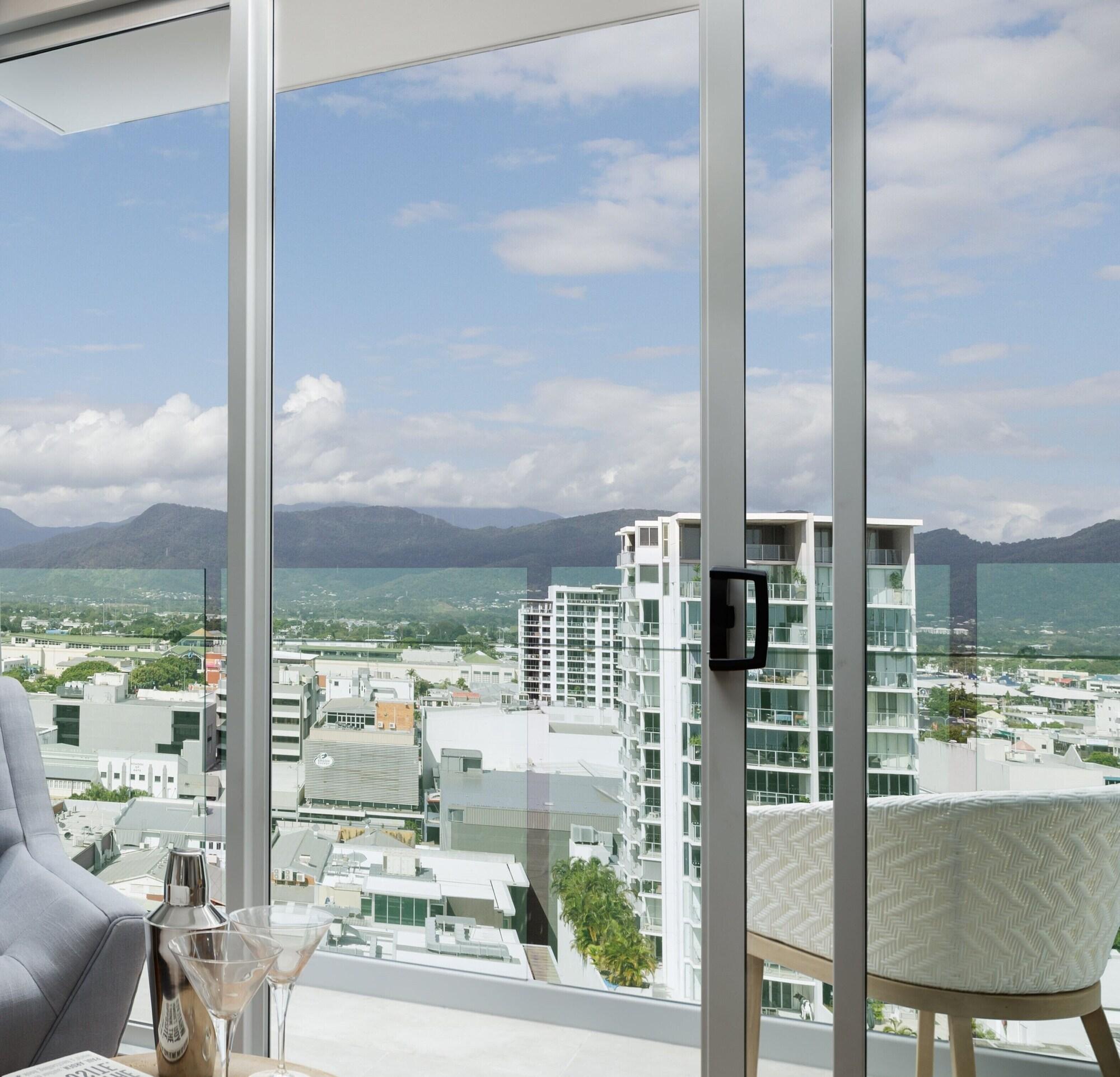 Hotel Crystalbrook Flynn Cairns Exterior foto